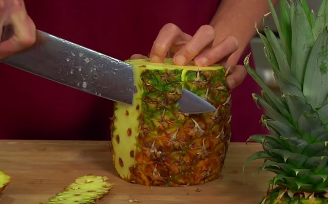 How to cut a pineapple like a boss!