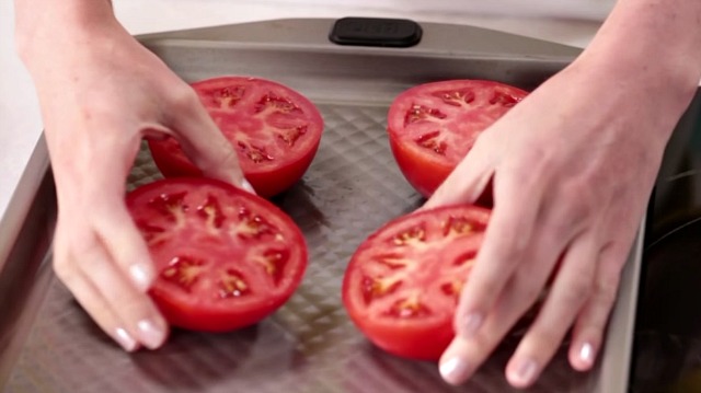 Baked Parmesan tomatoes