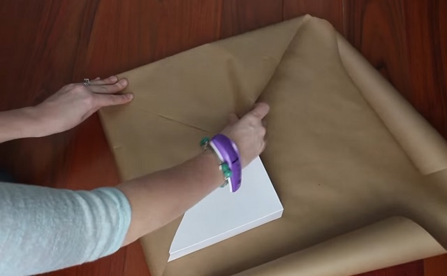 After seeing this video, I will never wrap gifts as before