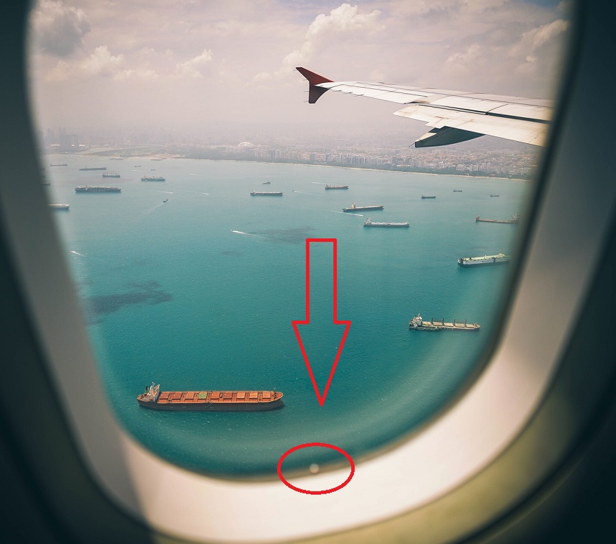 Why are the windows of airplanes always of a rounded shape?