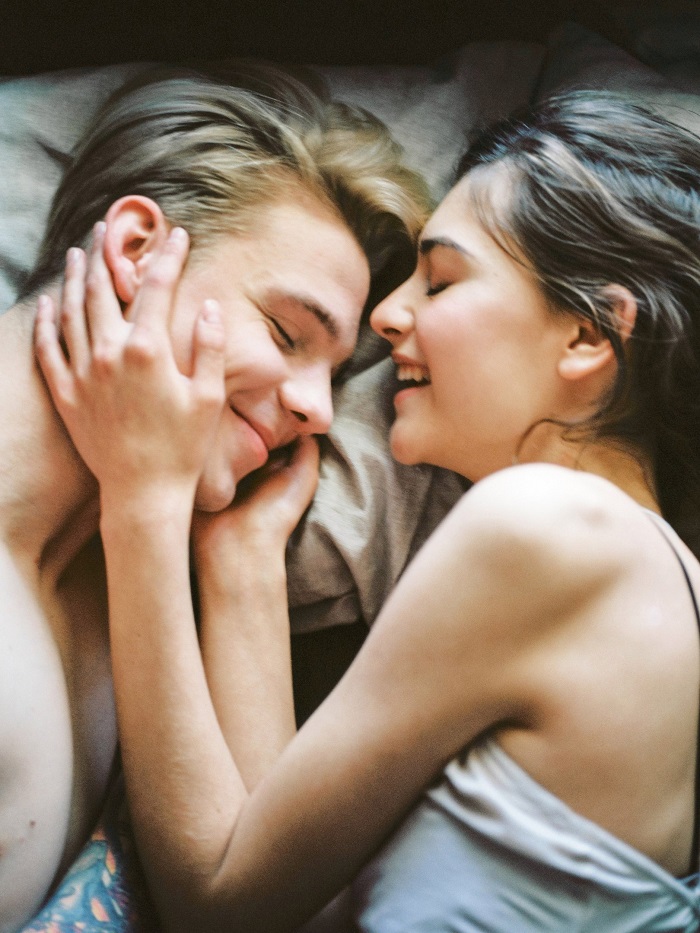 13 signs that a man is in love