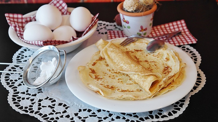 Kefir-based crepes - if you taste them, you won’t want the traditional version again