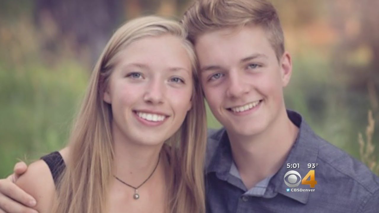 Boyfriend struck by lightning, his girlfriend saved his life